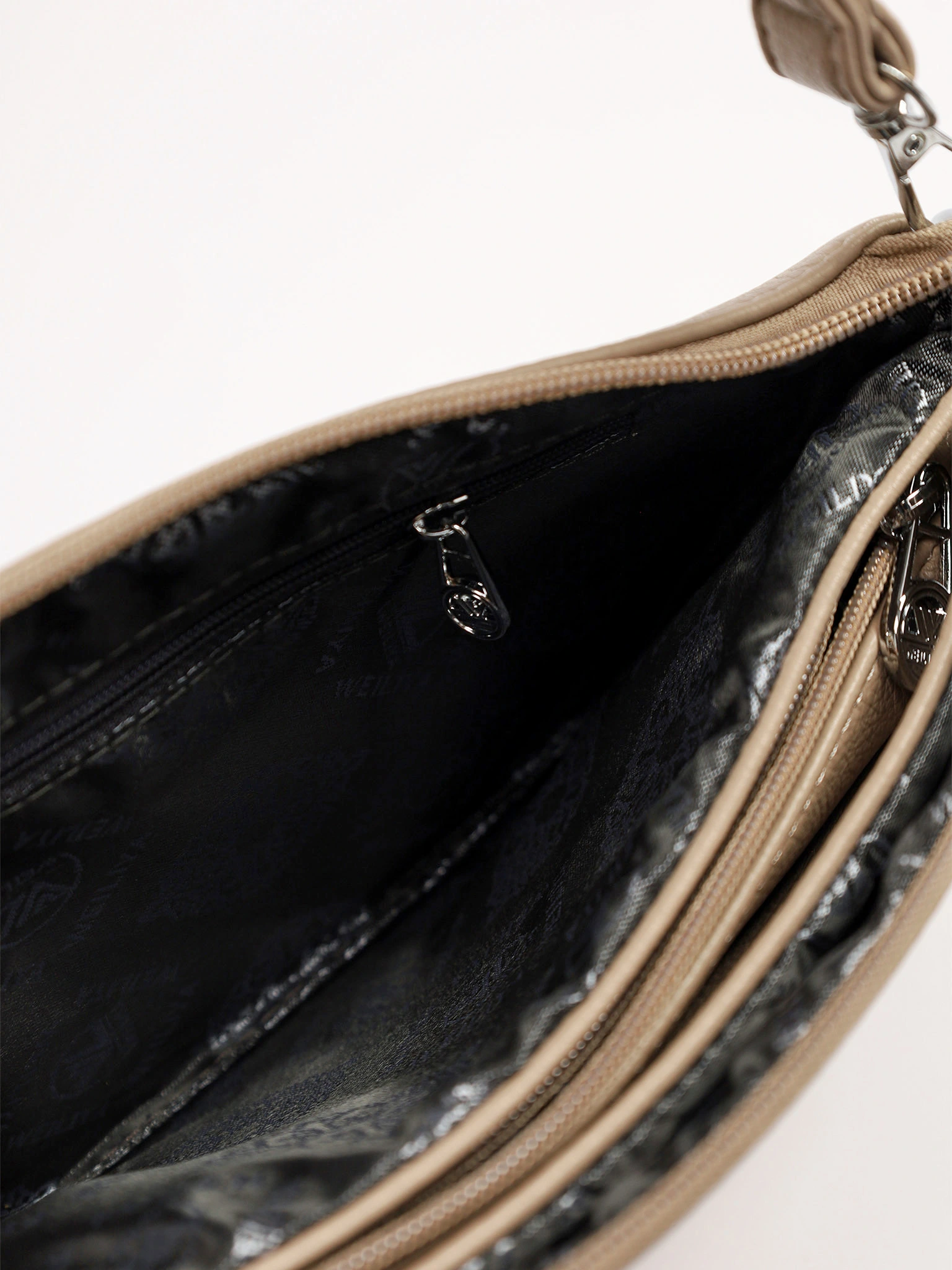 Сумка-кроссбоди со съемной ручкой в ассортименте